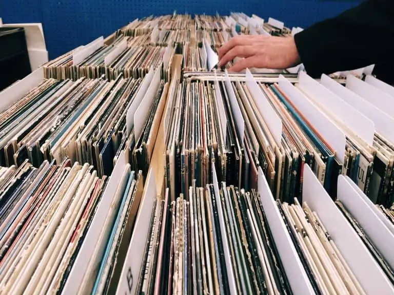 how to store vinyl records flat or upright