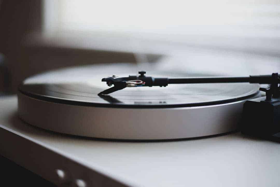 Do Record Players Need Electricity? Turntable Require Electricity