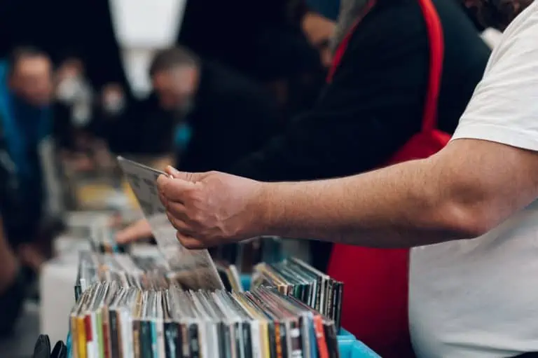 What Is An Album? | The Resurgence Of Vinyl Albums | Vinyl Bro
